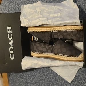 🔥 BRAND NEW🔥COACH CANVAS SHOES